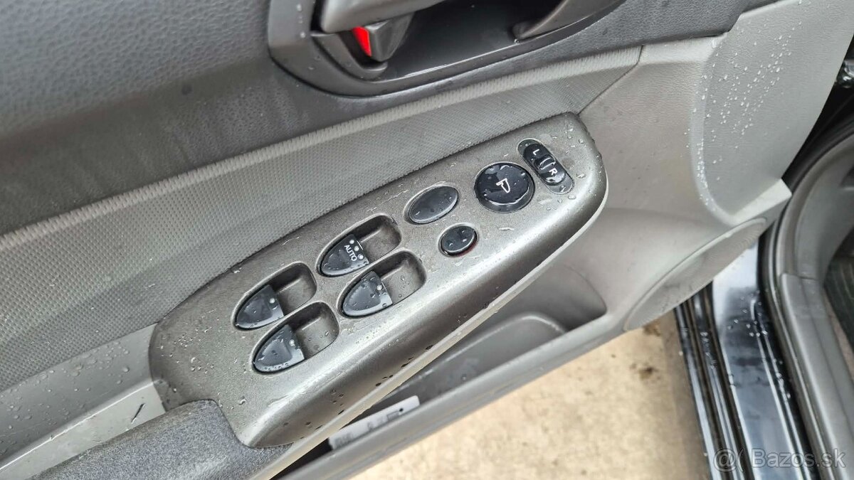 Honda Civic 1,8i - 12