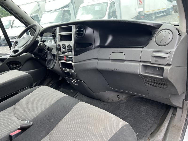 Prodám Iveco Daily 3.0HPT. 107kw. 50C15. 6 míst. - 12
