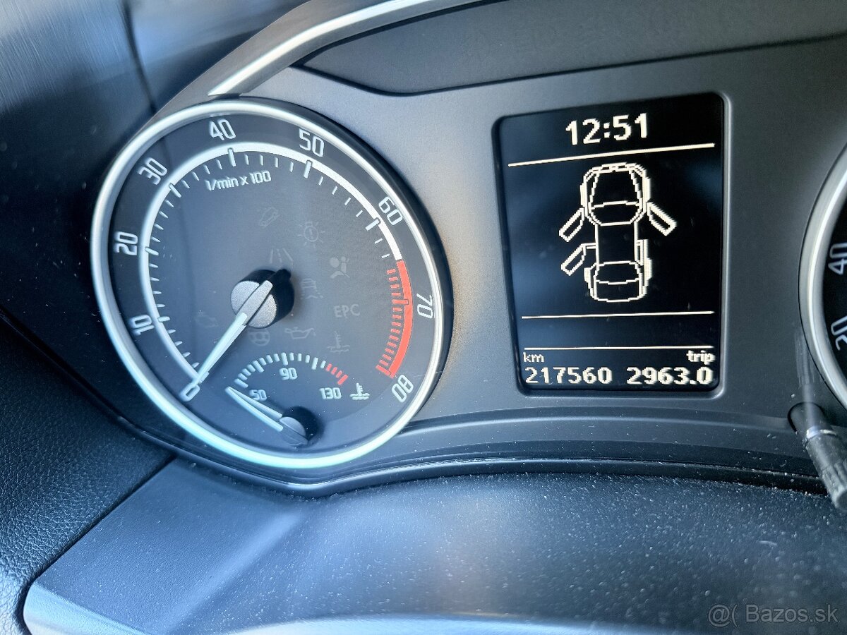 Škoda Octavia combi RS 147 KW benzín DSG 6 r.2012 - 12