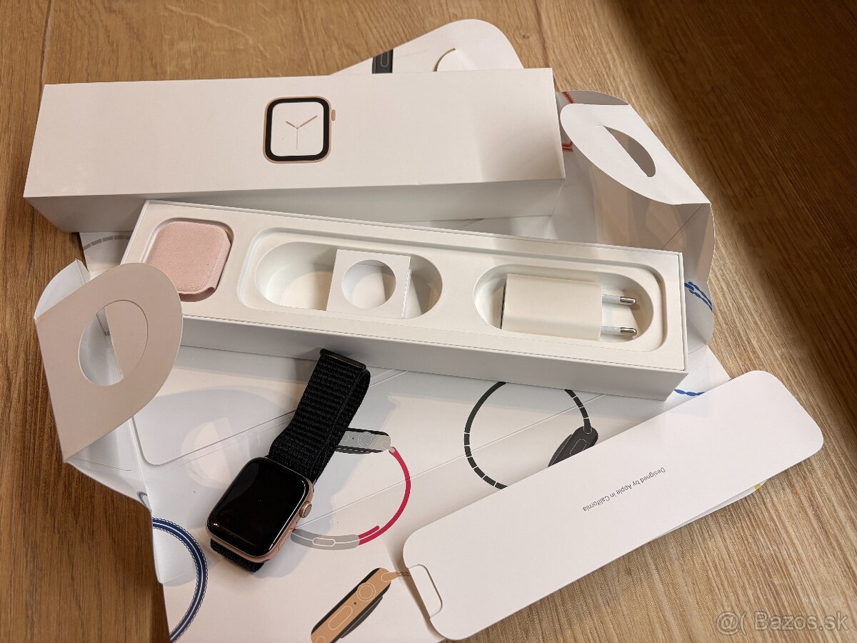 Apple Watch 4, Gold Aluminium, 44mm - 12