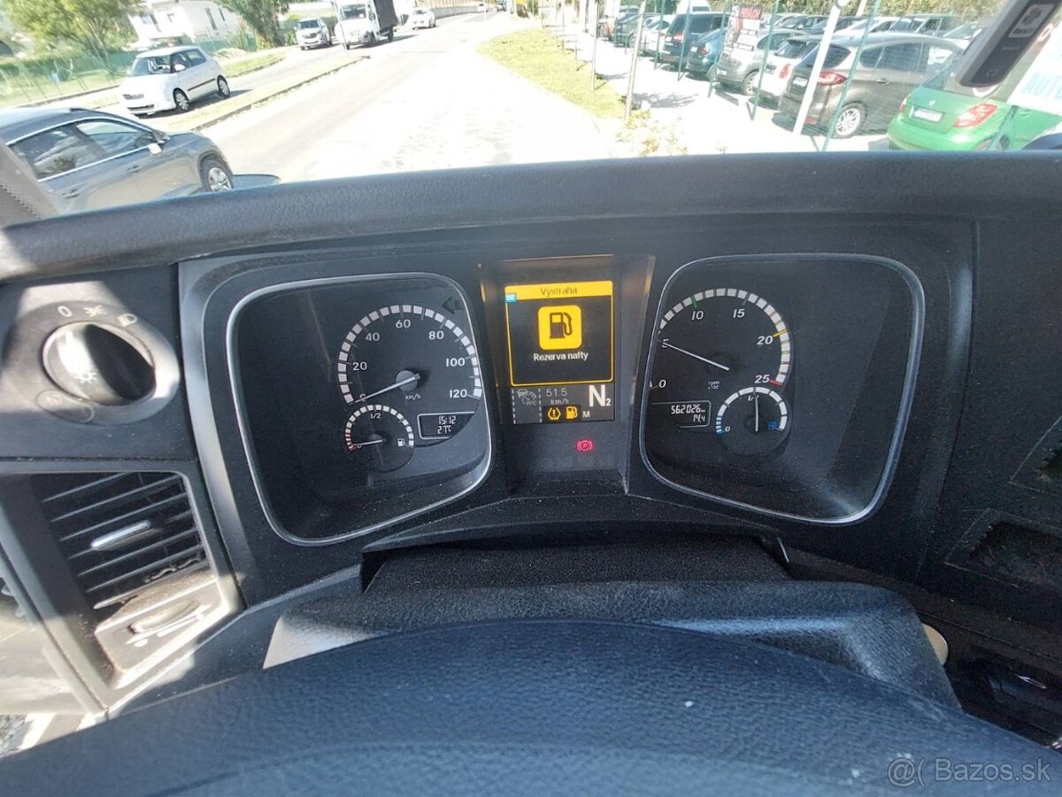 Mercedes Actros - 12