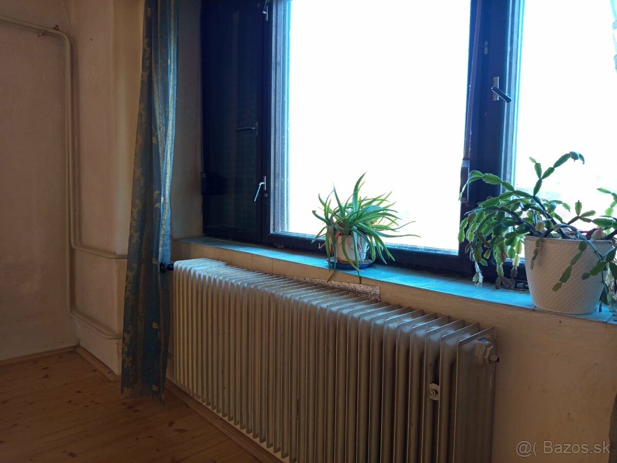 Na predaj - dva domy na jednom pozemku Bátovce - 12