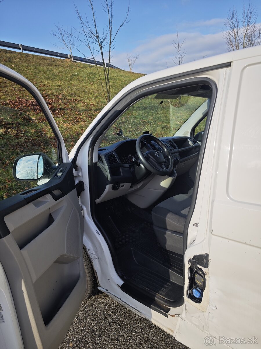 VW Transporter T6 2.0TDi 110 KW M6 10/2018 - 12