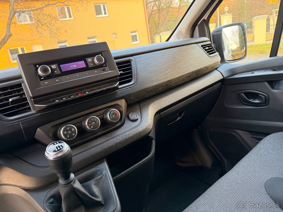 Renault Trafic 2.0 dCi L1H2P1 Extra - 12