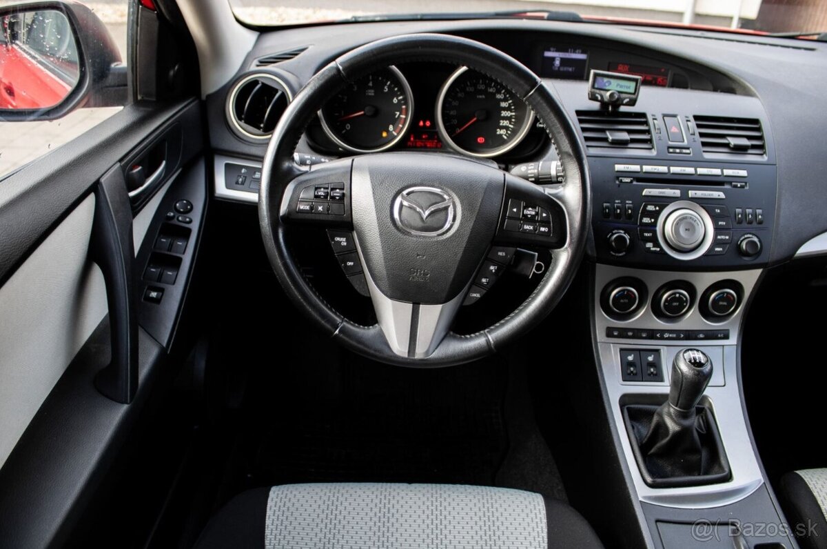 Mazda 3 1.6, 77kW (2010) - 12