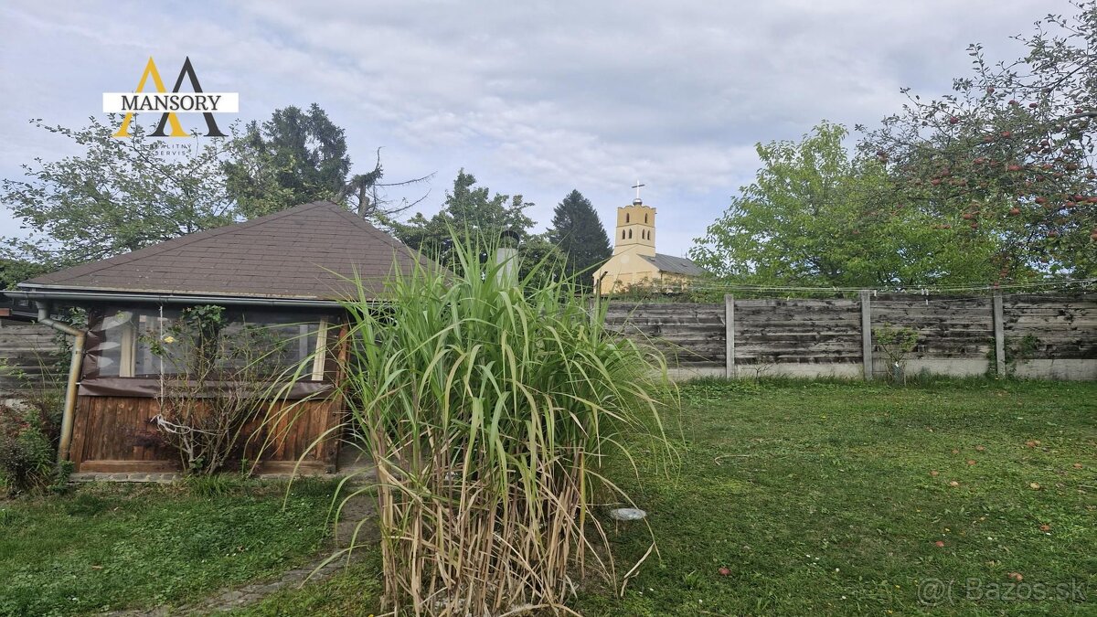 Na predaj priestranný 6-izbový rodinný dom s veľkým pozemkom - 12