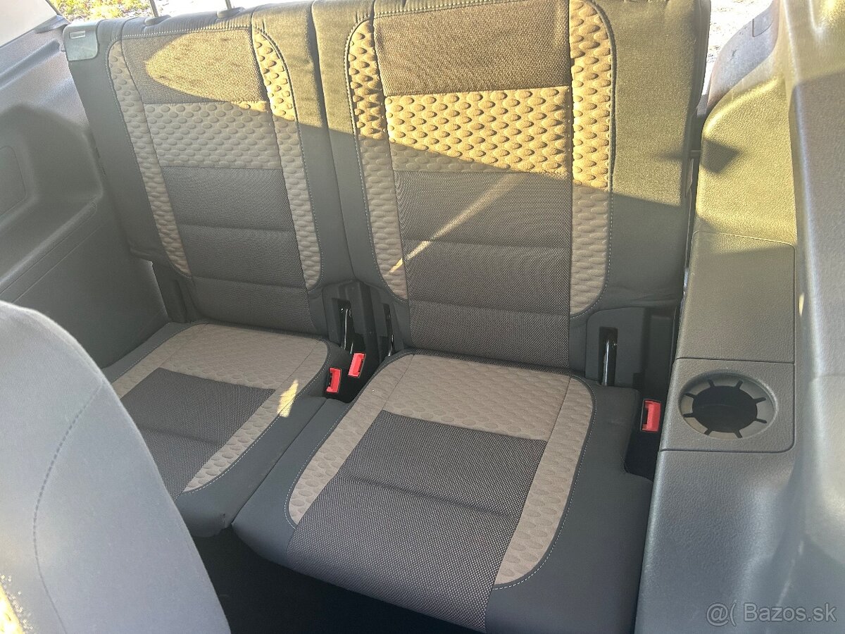 VW Touran Cross 1,9TDi 7m. - 12