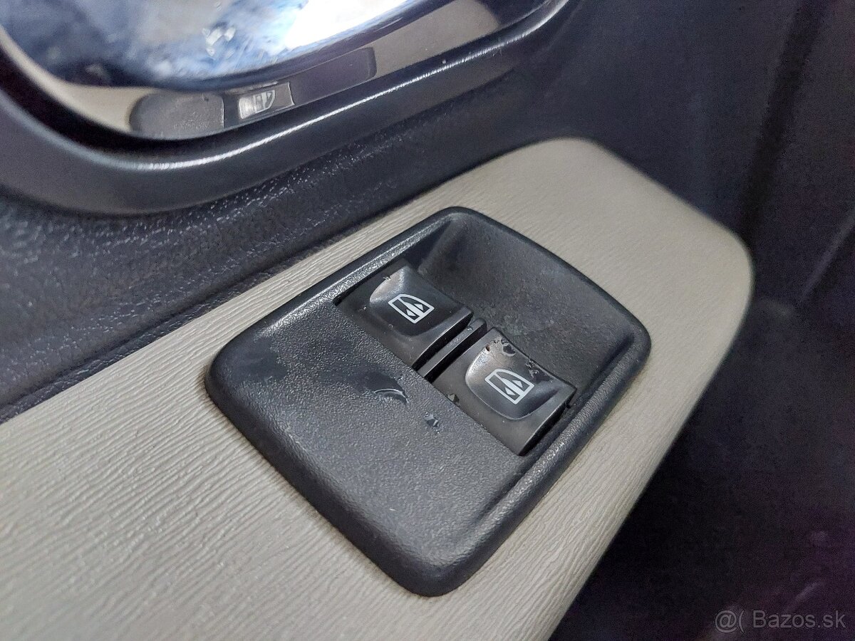 Dacia Lodgy 1.2 TCe Arctica - 12