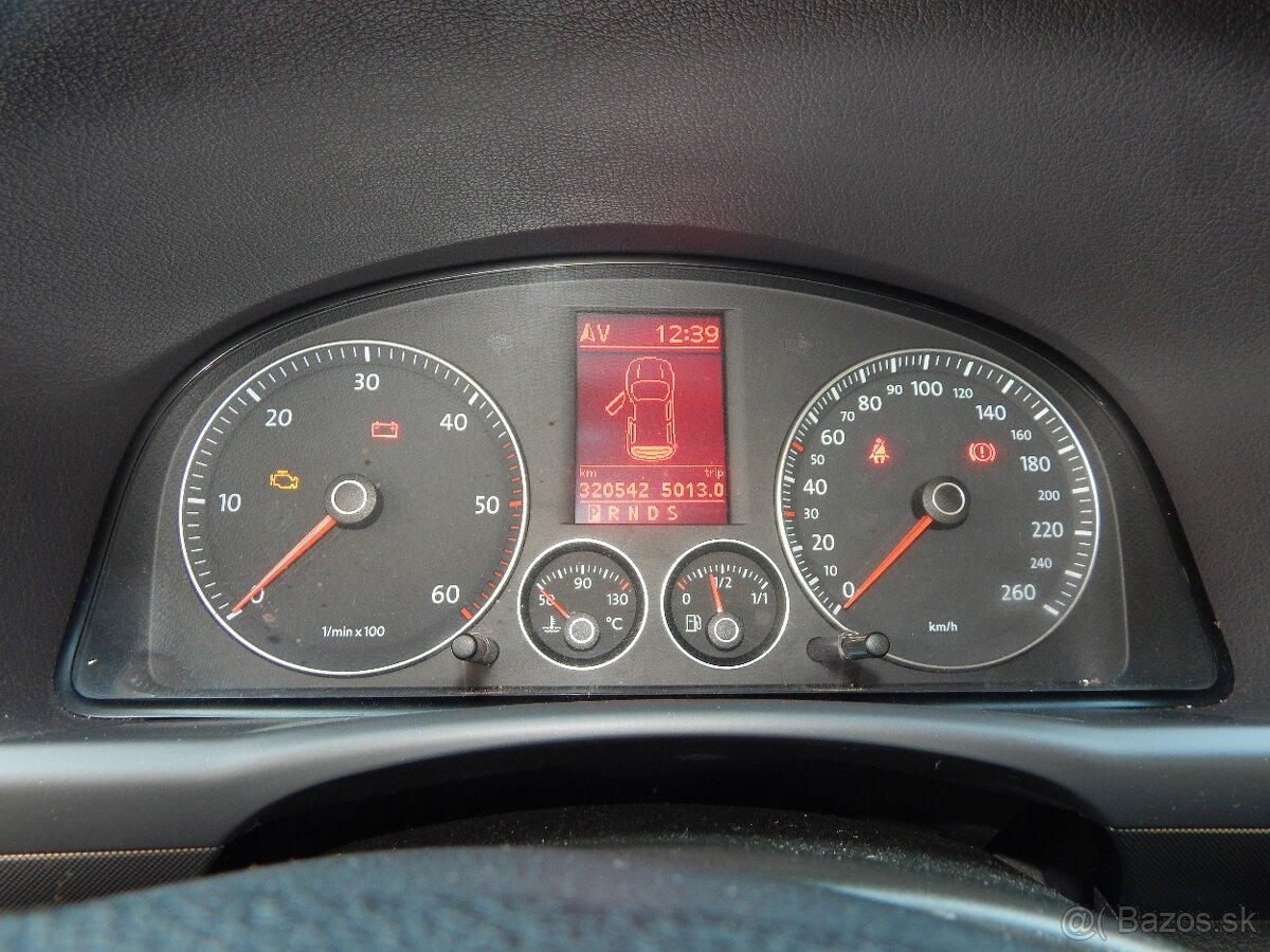 VW TOURAN 1,9 TDI, 77 kW, DSG 7 - 12