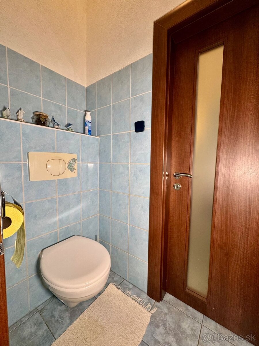 Väčší 3 izbový byt v skvelej lokalite na predaj, R.Dúbravca - 12