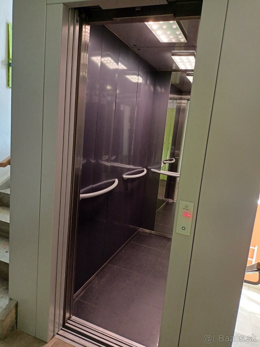 1i 42m2 velky byt s balkonikom - 12