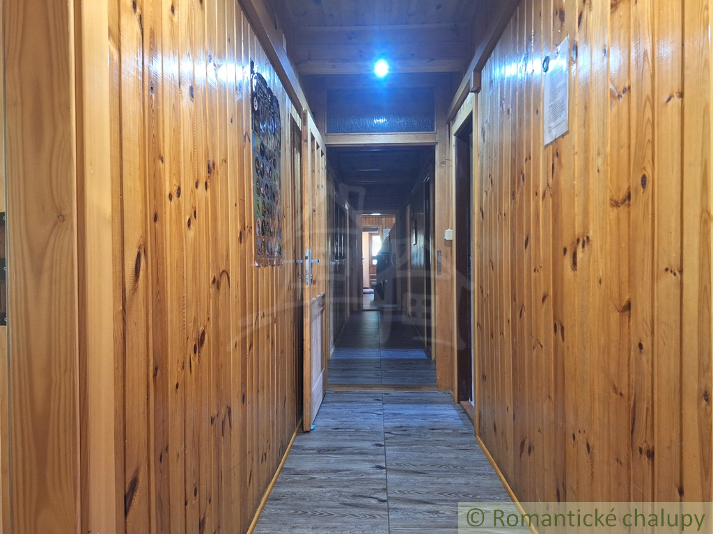 Veľká chata v Západných Tatrách nad Obcou Jakubovany - 12