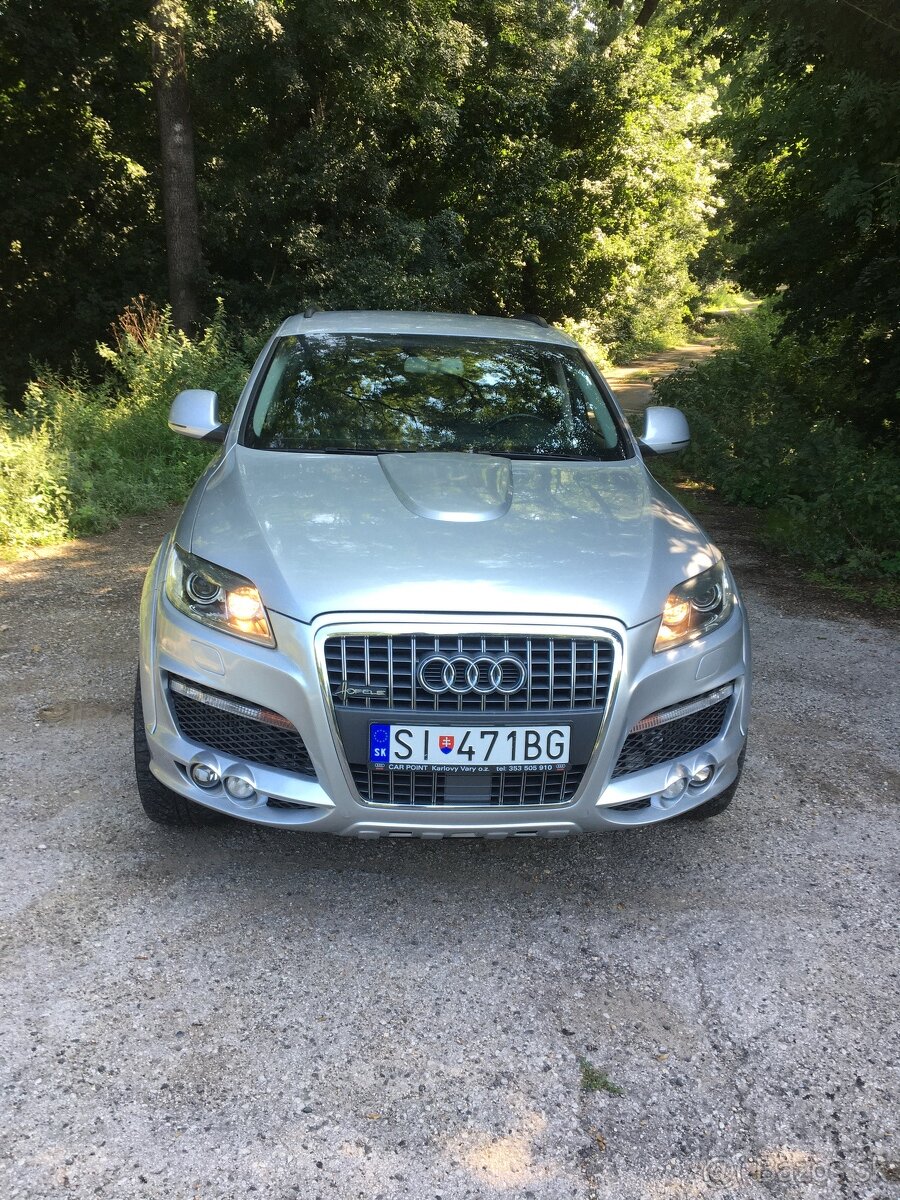 Predám Audi Q7 4,2TDI 240 KW - 12