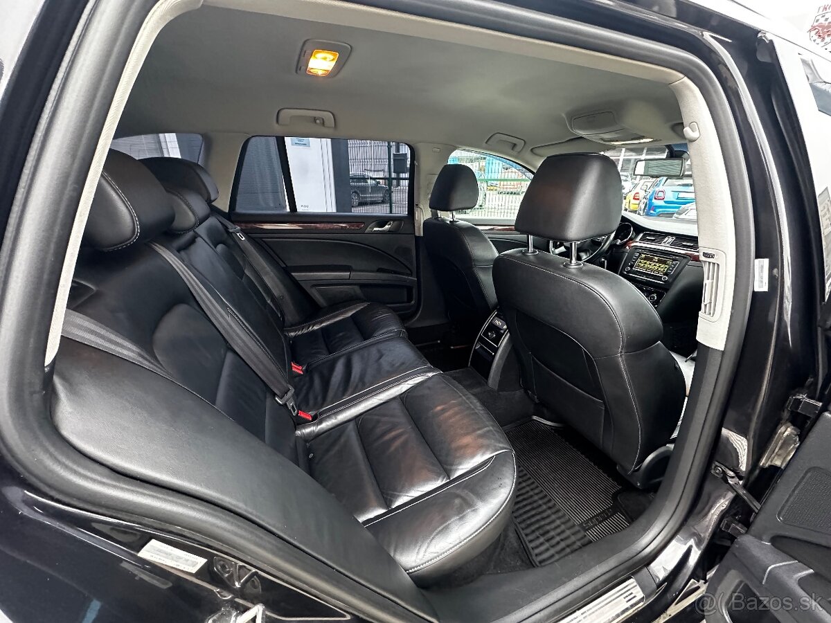 Škoda Superb Combi 2.0 TDi Elegance DSG - 12