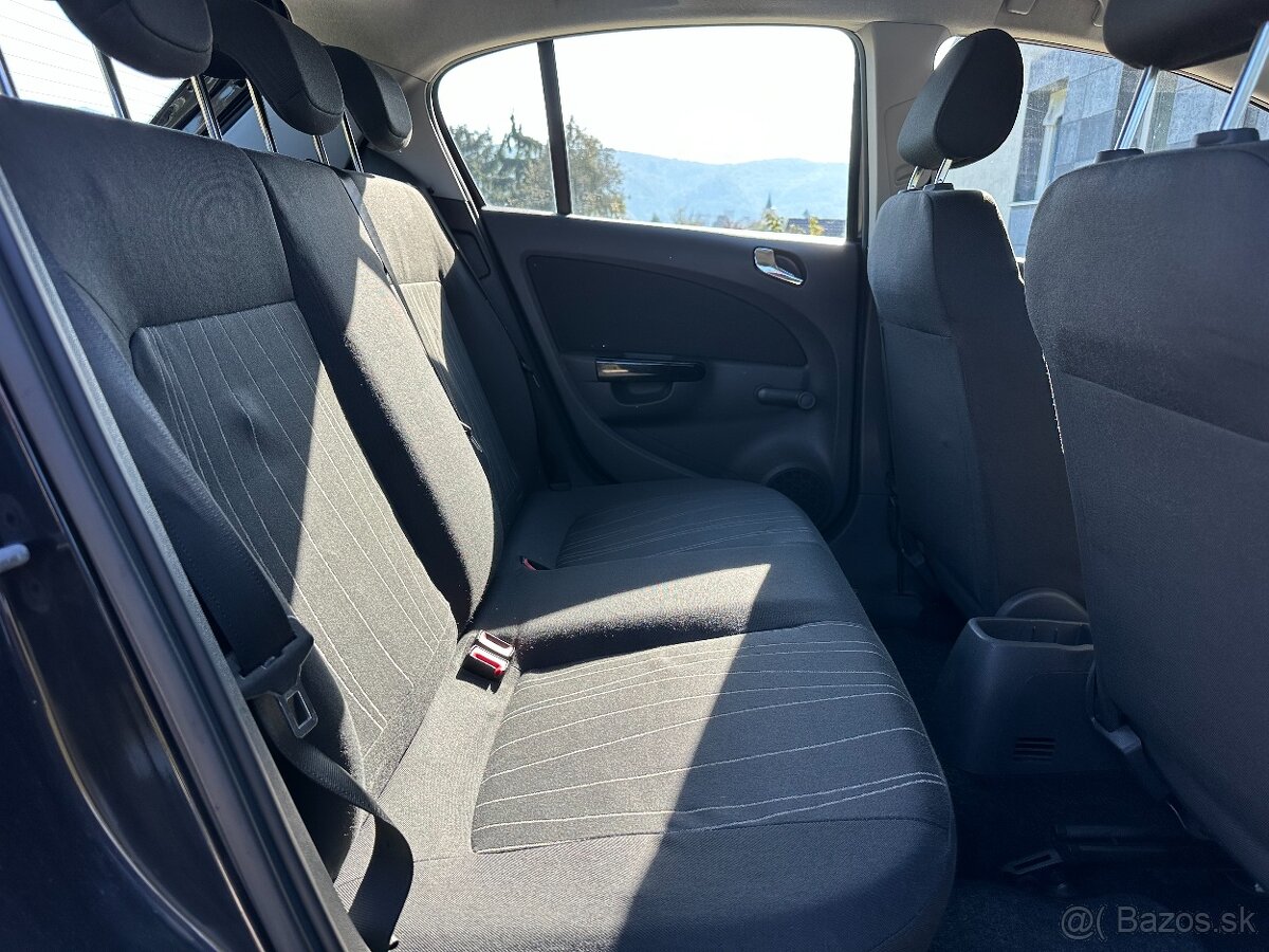 Opel Corsa 1.2 16V - 12