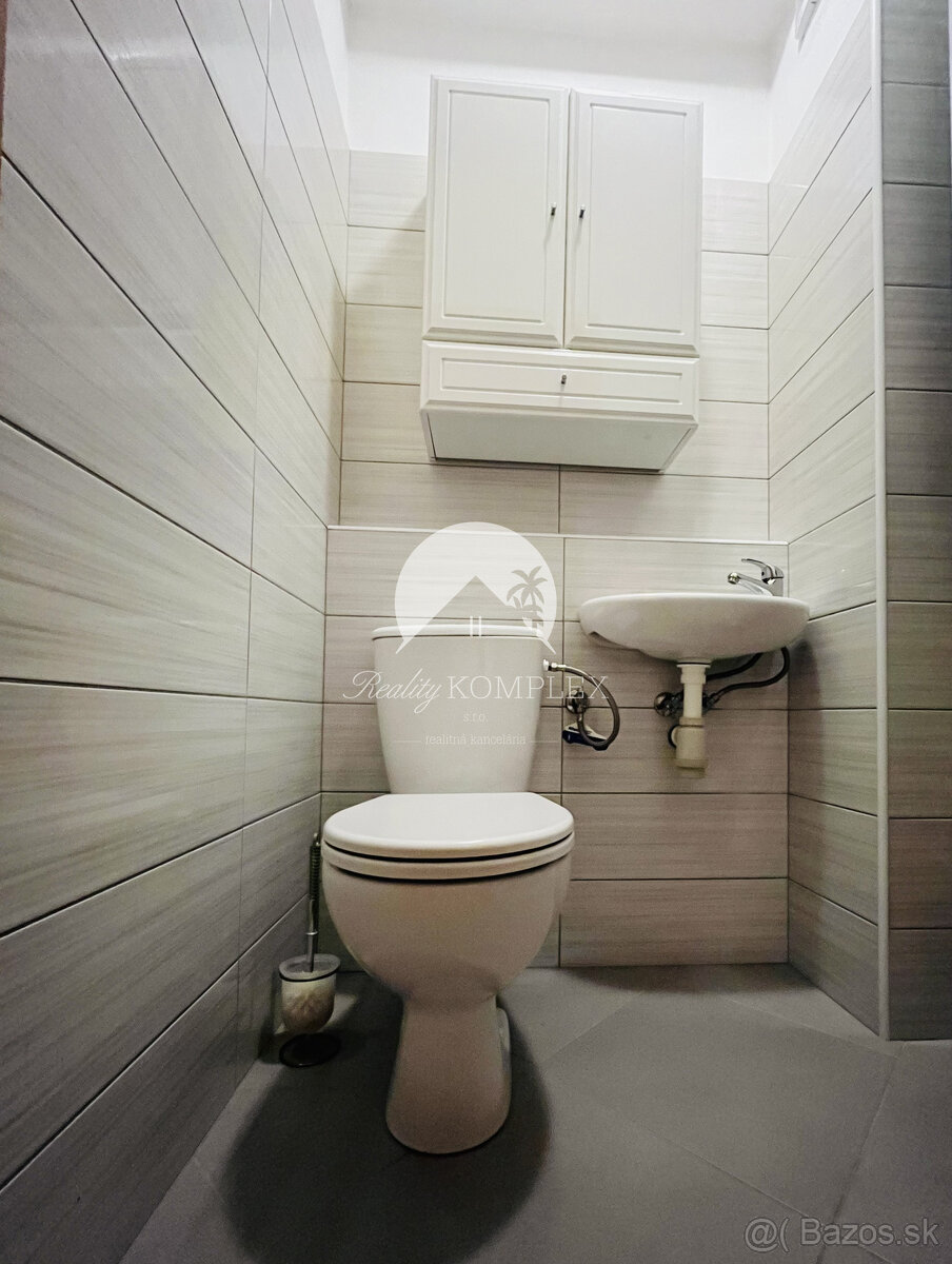 Reality KOMPLEX s.r.o., Vám ponúka na predaj 3-izbový byt v - 12