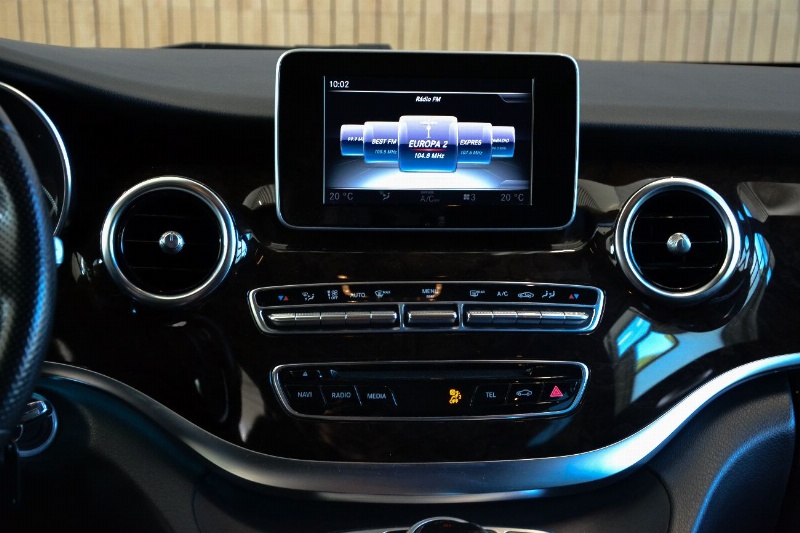 Mercedes-Benz V trieda V250 d lang Avantgarde 4MATIC A/T - 12