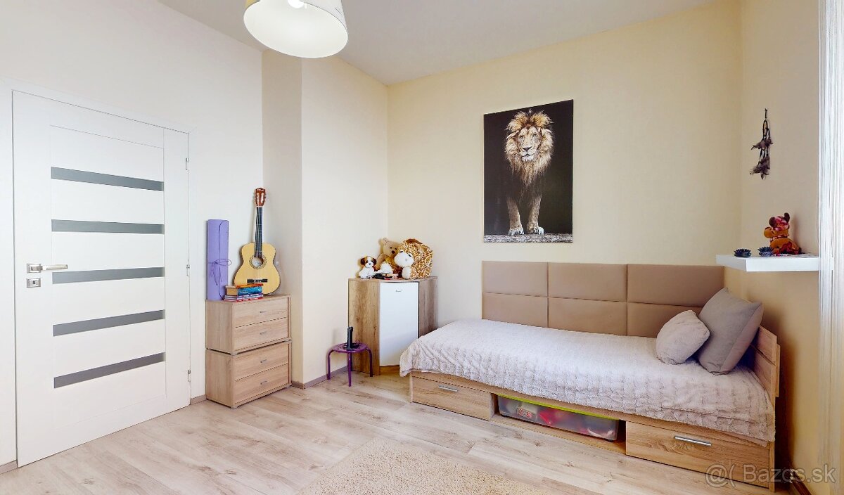 Zrekonštruovaný 4 izbový RD - 20 min od mesta ZVOLEN - 12