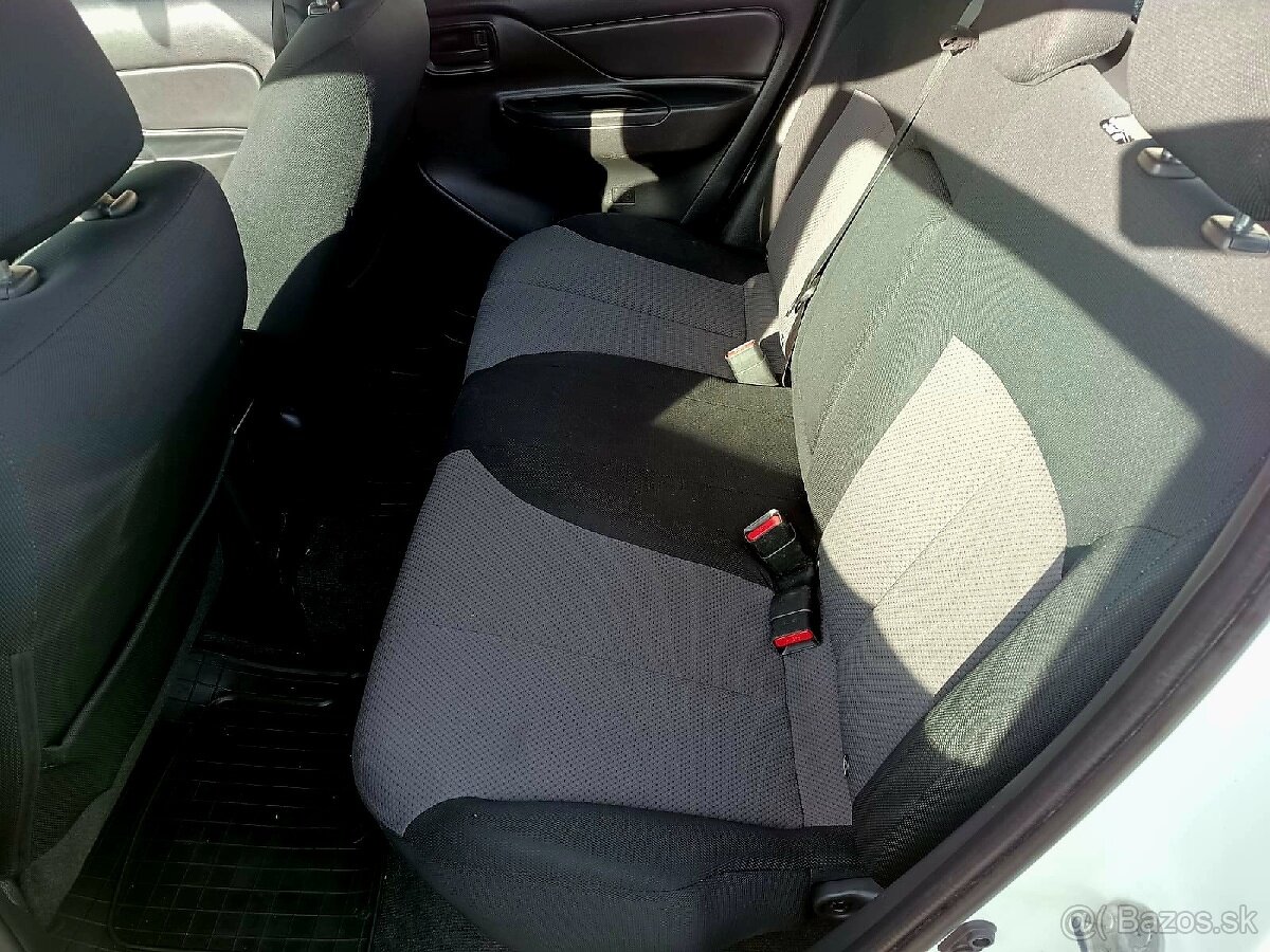 MITSUBISHI L200 - PREDAJ AJ NA SPLÁTKY - 12