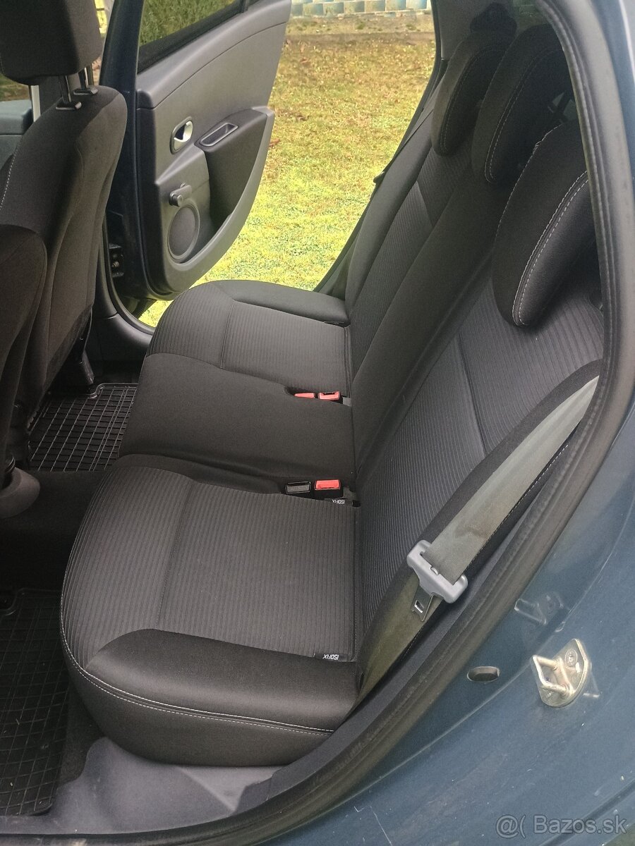 Renault Clio 1.2 - 12