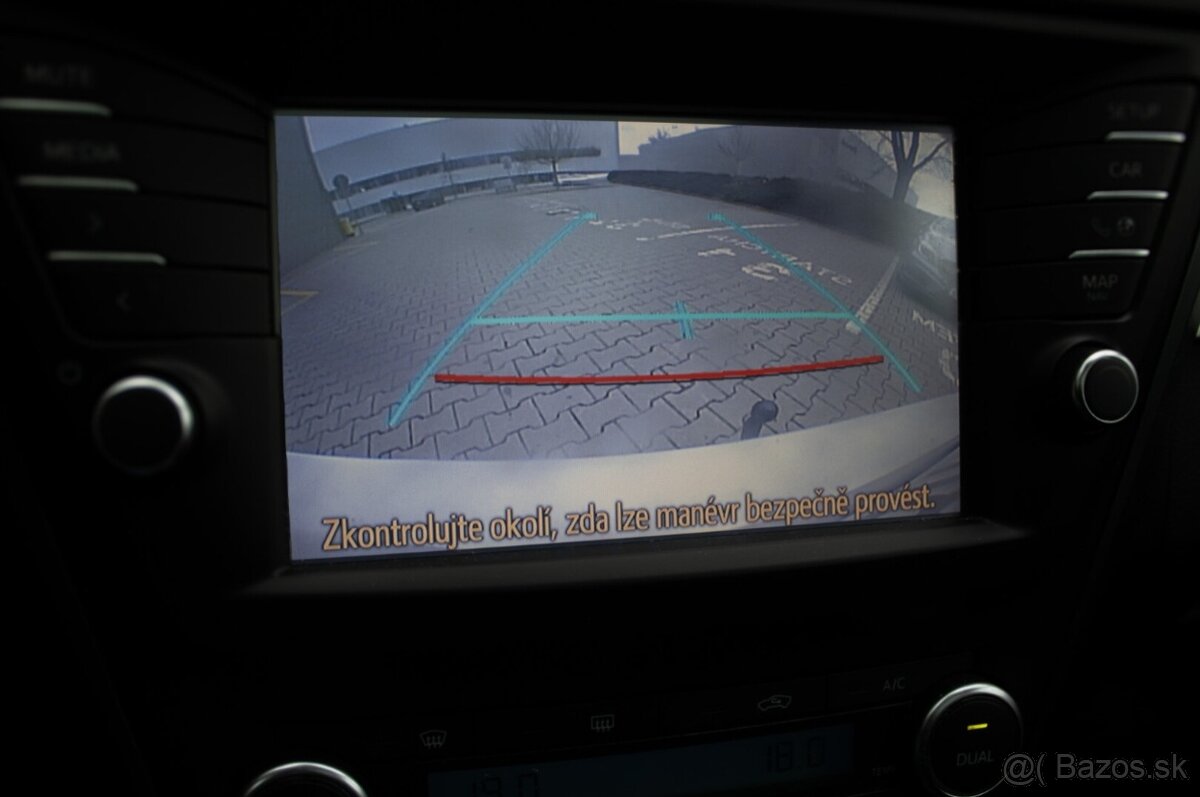 Toyota Avensis, bez investic - 12