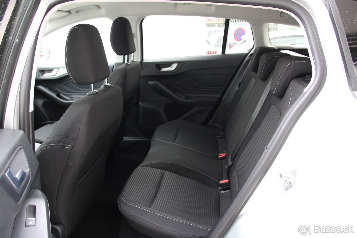 Ford Focus Combi Titanium A/T 6/2024 - 12