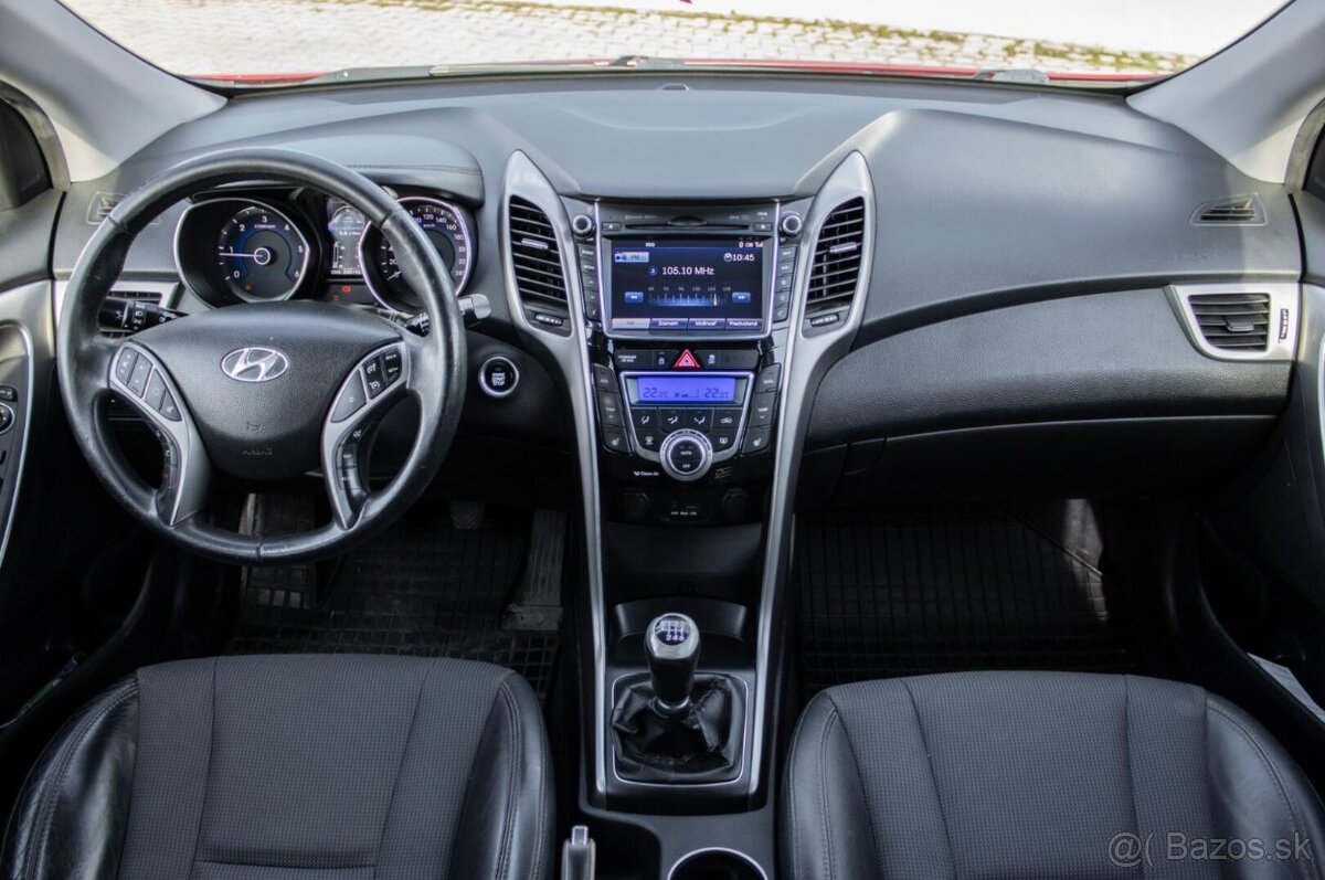 Hyundai i30 CW 1.6-CRDi, 94kW, M6 - 12