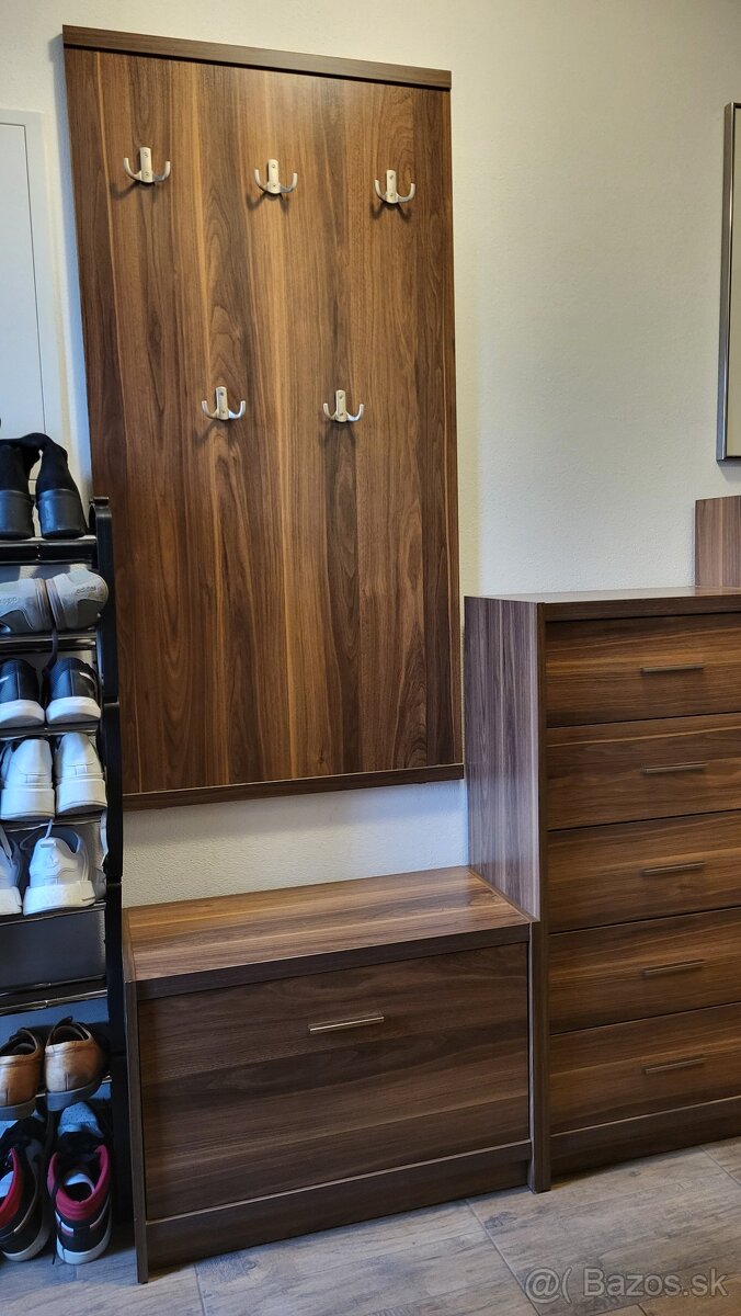 Predsieňová zostava - 12