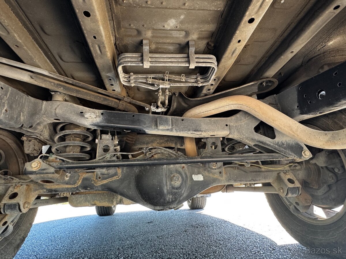 Toyota Land cruiser 120 3,0 D-4D 122KW pôvodný lak,dovoz IT - 12