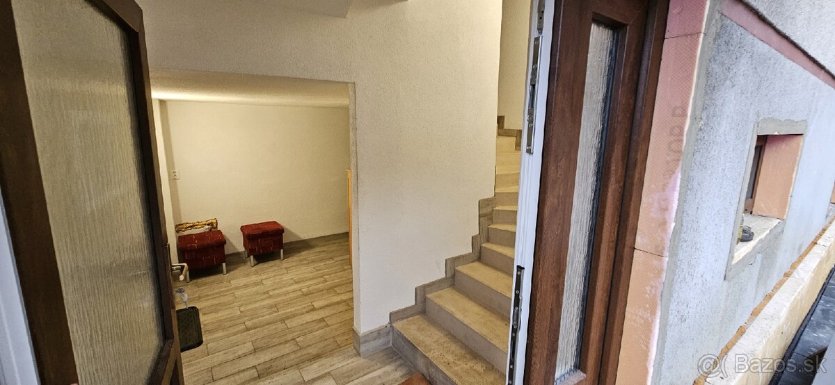 Dom s veľkým pozemkom Podkriváň - 12