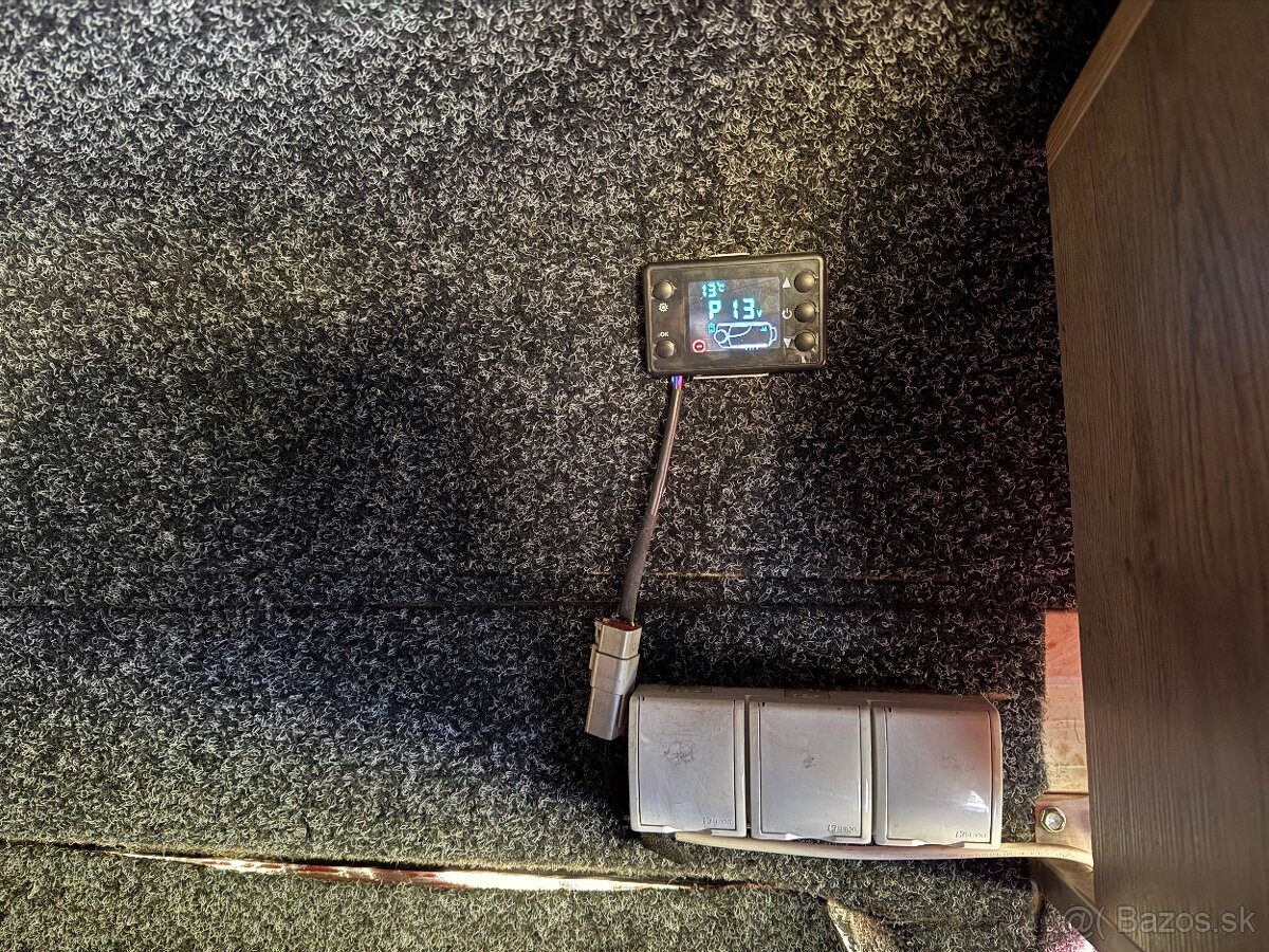 Obytna dodavka,caravan mercedes sprinter 312D - 12