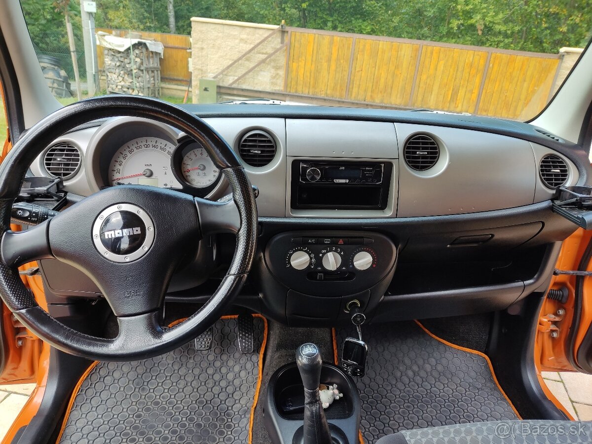 Daihatsu Trevis - 12