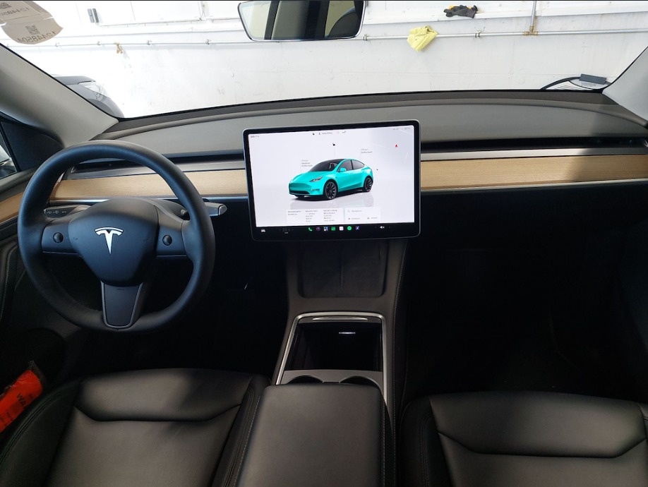 Tesla Model Y 2023 LR SoH 92 % / servis 5 ročná záruka / - 12