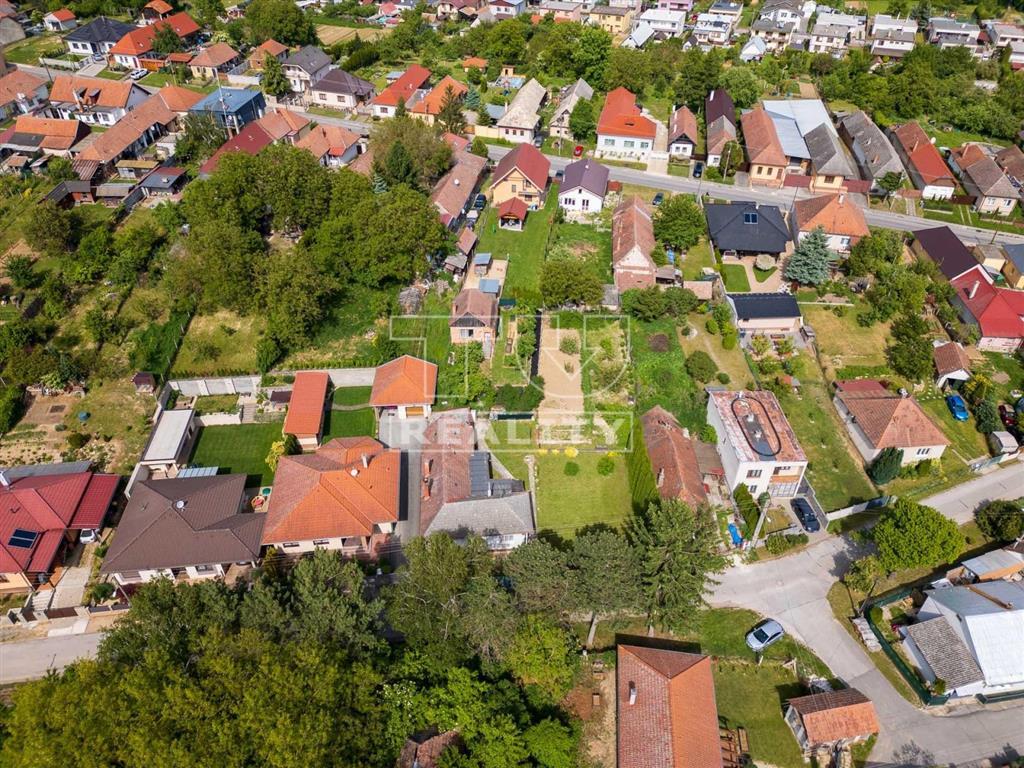 SUPER CENA TUreality ponúka na predaj dom s pozemkom... - 12