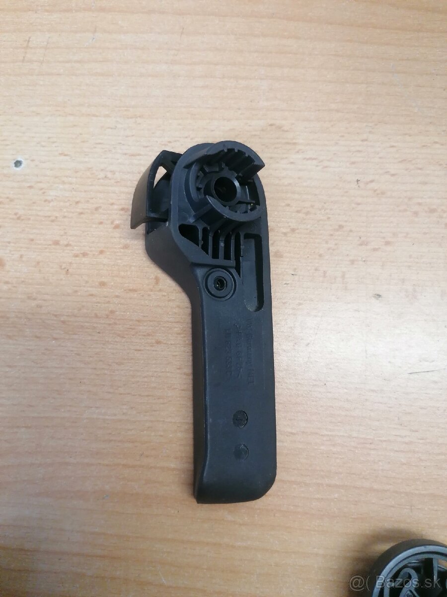 Kľučky, Páčky odistovania Kapoty Octavia1, Fabia1 - 12