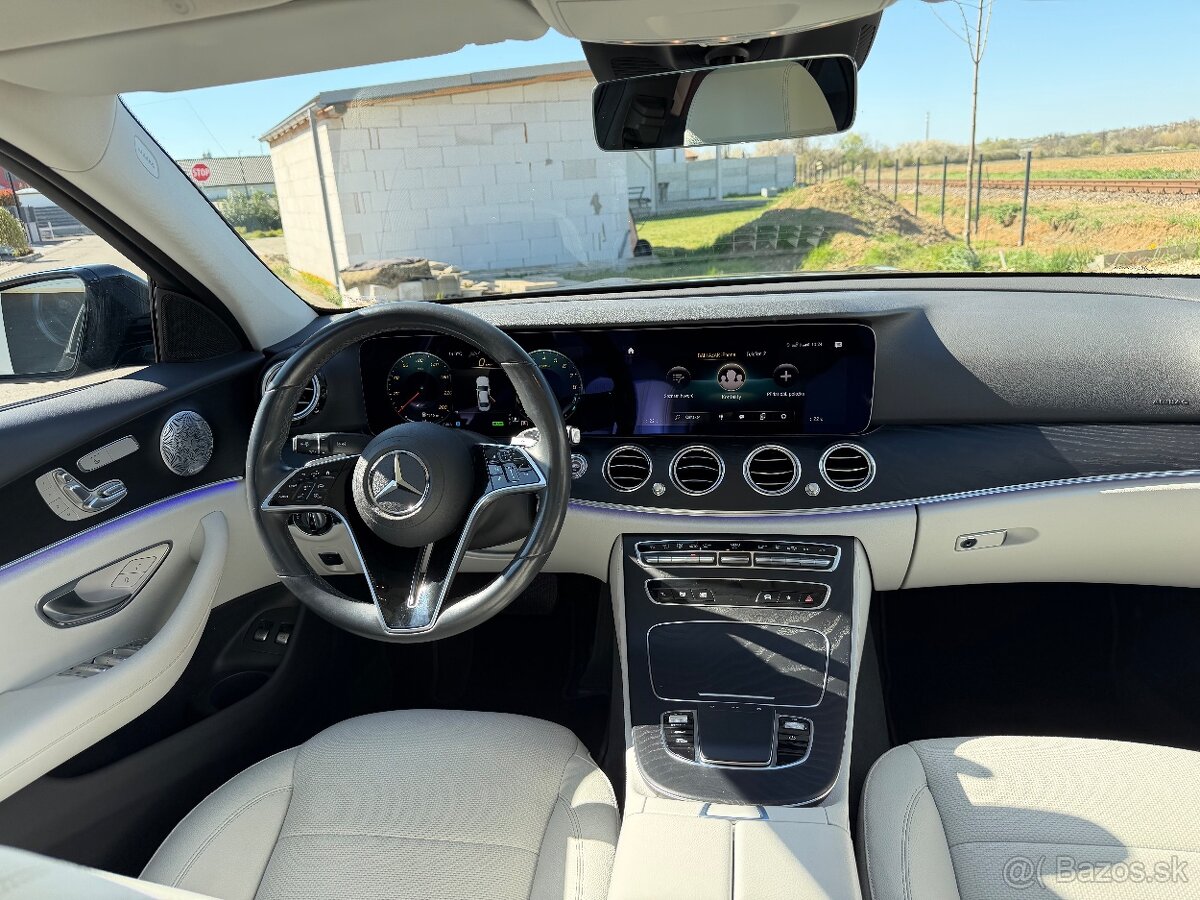 Mercedes-Benz E trieda E300e 4-Matic Avantgarde AMG DPH - 12