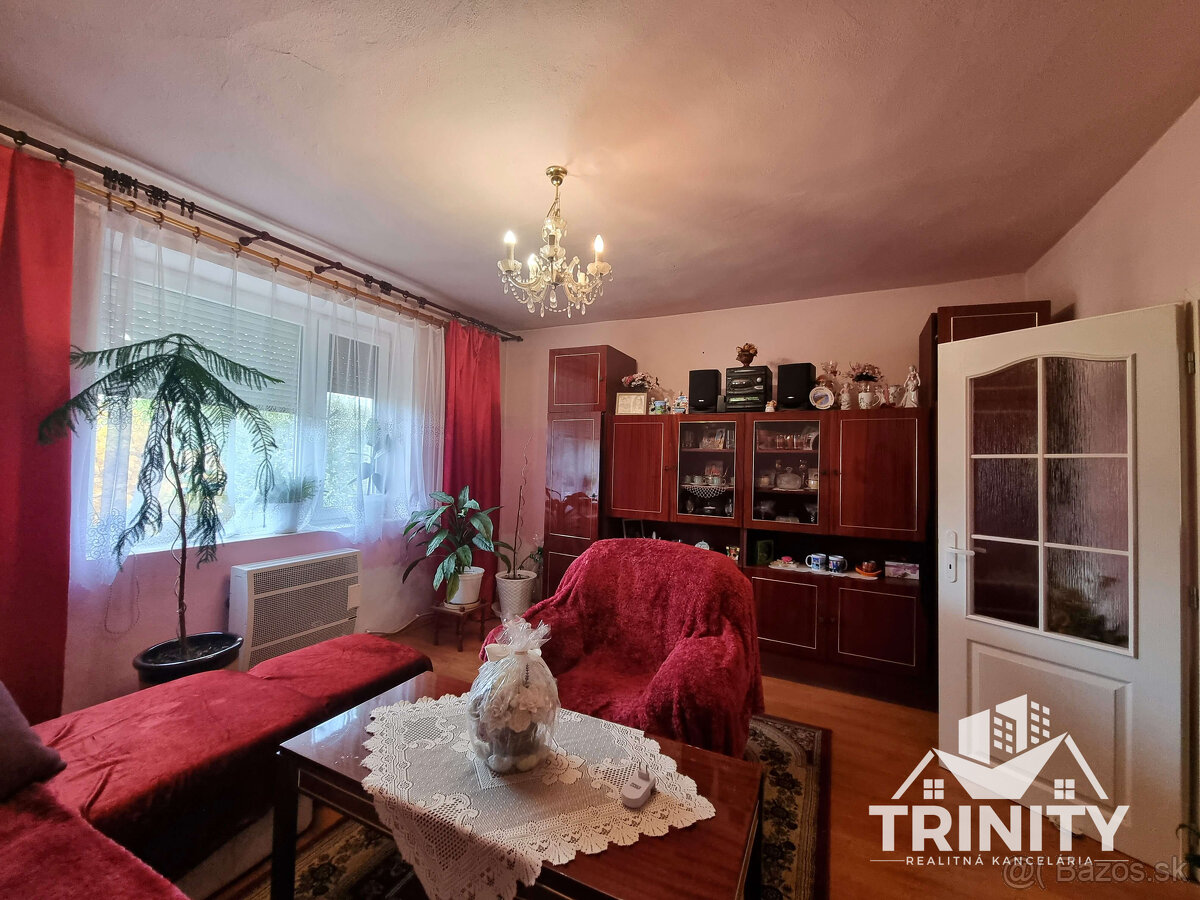 Výhradne - Na predaj tehlový 4-izbový rodinný dom v obci Kom - 12