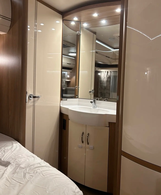 Karavan Hobby Excellent 650 2021 - 12