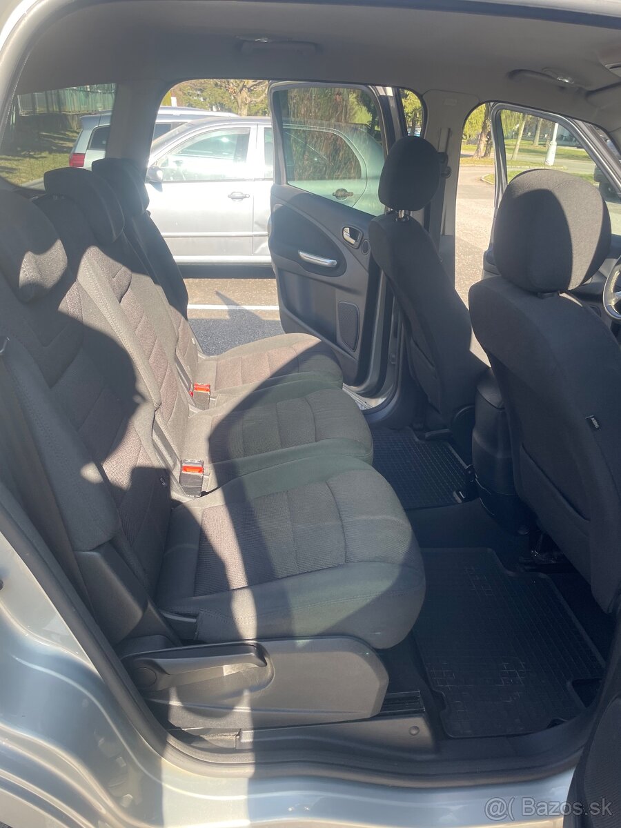 Predám Ford S max 2,0tdi 103kw rv-2010 - 12