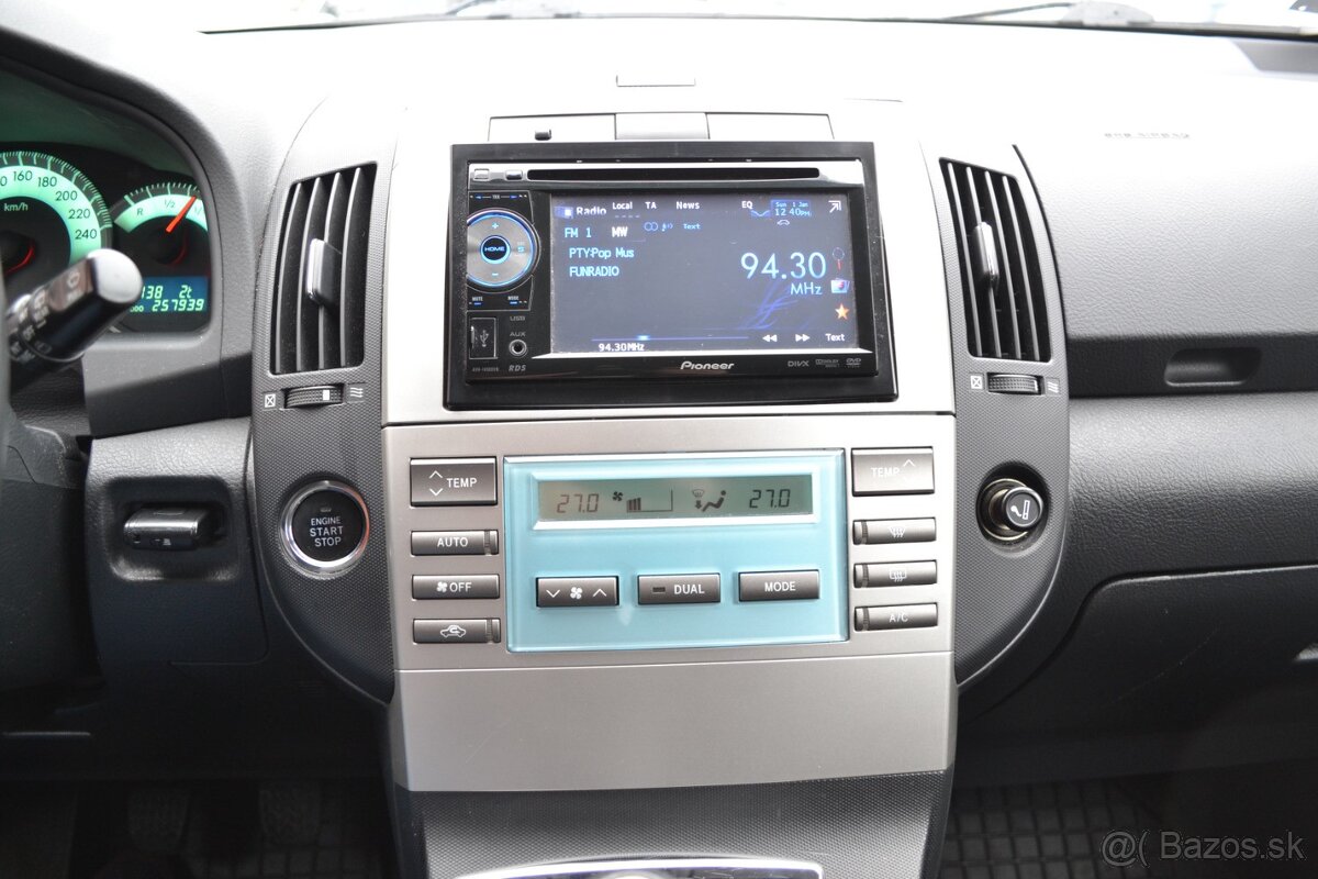 Toyota Corolla Verso 1.8 VVTi 7-miestne - 12