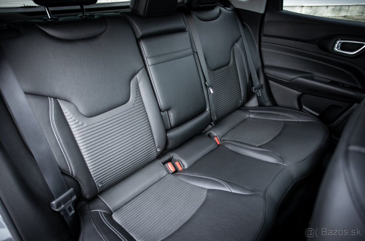 Jeep Compass 1.5 e-Hybrid Night Eagle, 96kW, AT7 - 12