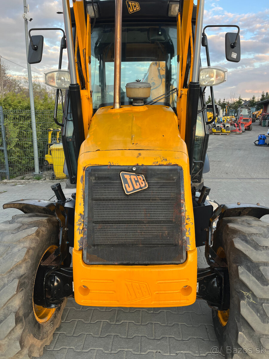 Rýpadlo-nakladač JCB 2CX Streetmaster, 3CX Compact - 12