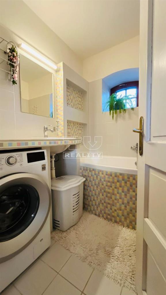 TUreality ponúka nádhernú zrekonštruovanú usadlosť 25... - 12