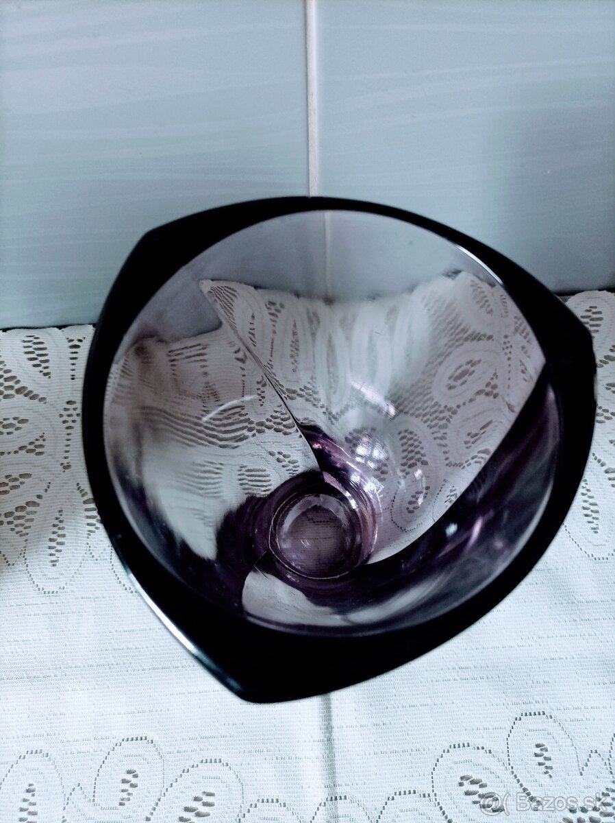 Hutné sklo - misy , váza - 12