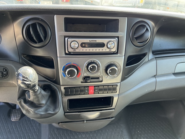 Prodám Iveco Daily 2.3HPT. 93 kw. Servis.historie. - 12