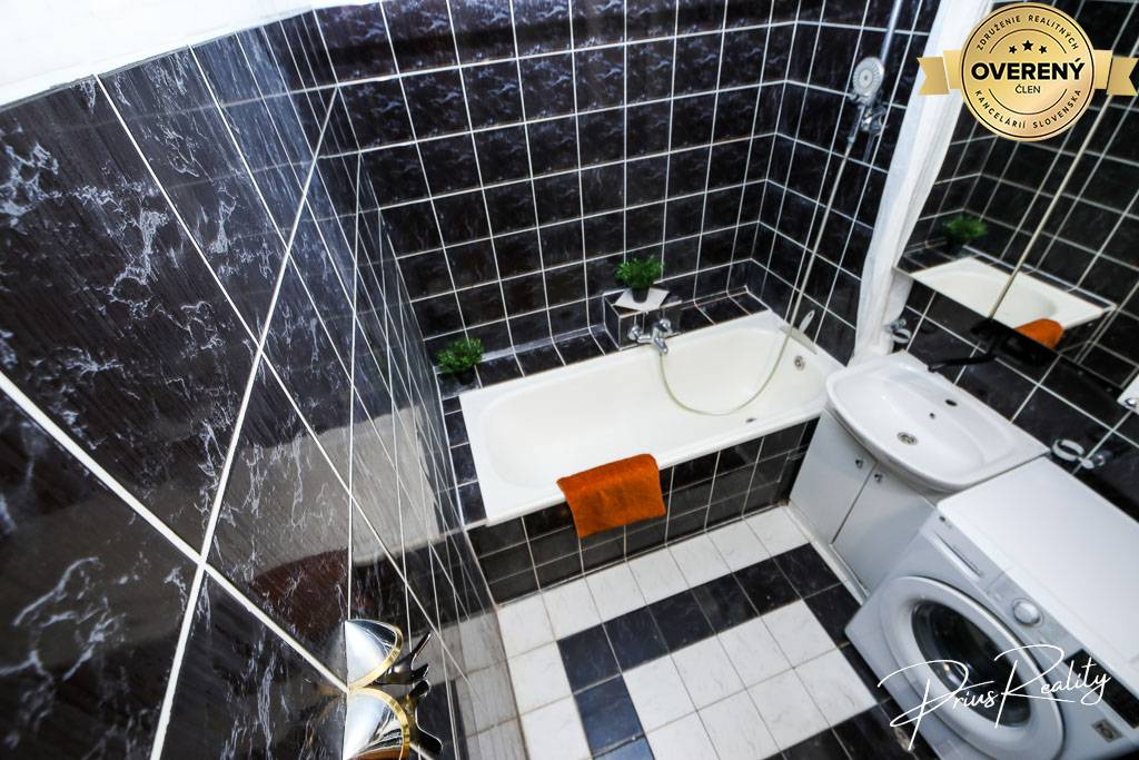 ZNÍŽENÁ CENA Veľkometrážny 3-izbový byt, 105m2, Trenčín - 12