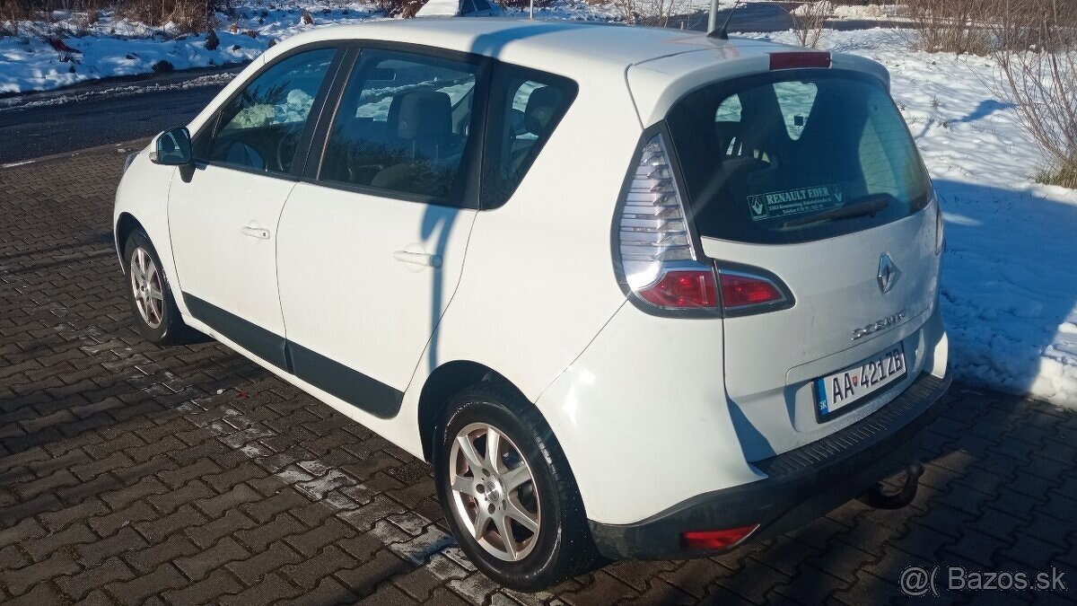 Renault Scénic 1.6 16V - 12