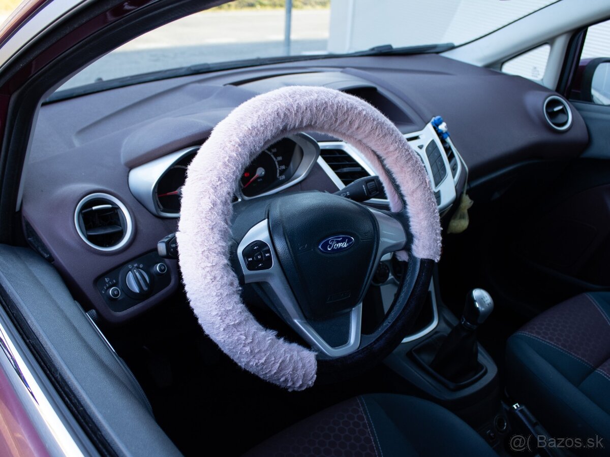 Ford Fiesta 1.4 TDCi DPF Titanium - 12