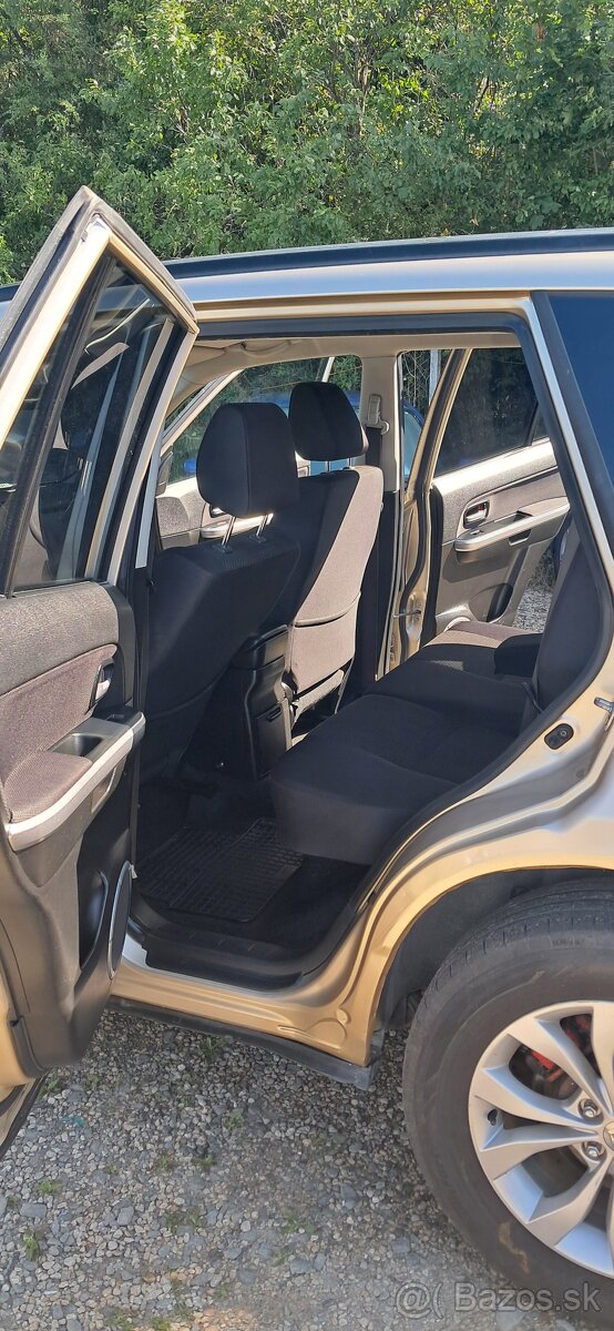 Grand Vitara 2.4 benzin 4x4+redukcia+uzavierka WEBASTO - 12