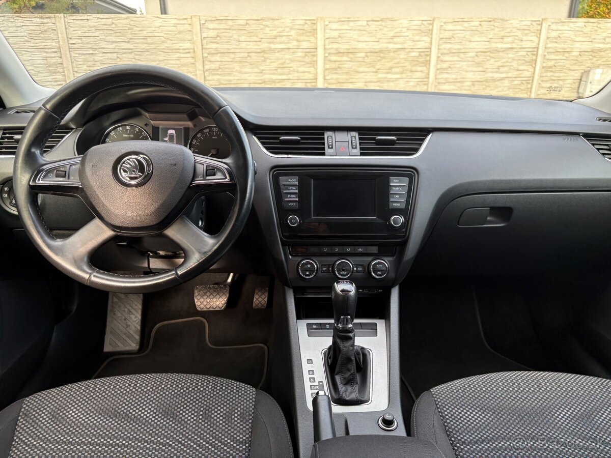 Škoda Octavia 2.0TDi DSG Combi - 12
